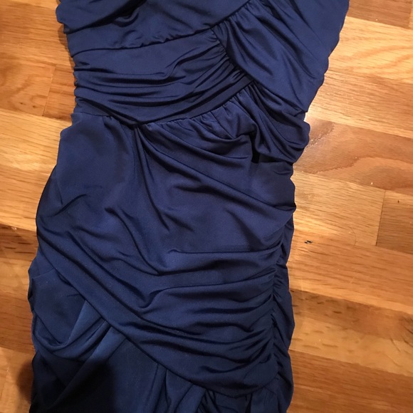 One shoulder dress - Picture 4 of 4